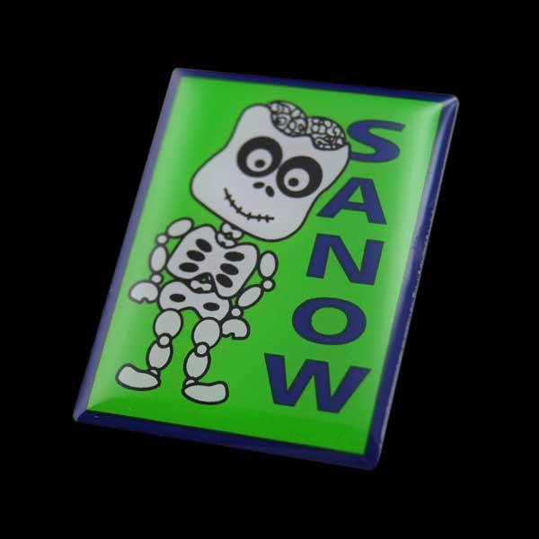 Sanow Skeleton Card Pin